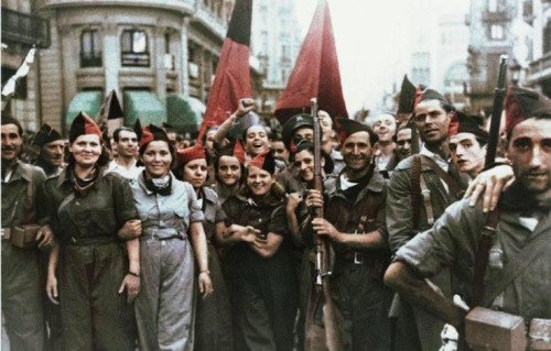 Foto inédita en color de milicianos anarquistas de la C.N.T
